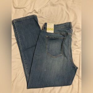 Old Navy Women's Mid Rise Curvy Straight Famous Jeans size 14 Short
